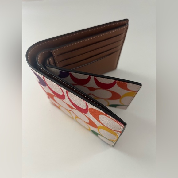 New Coach 3 In 1 Wallet In Rainbow Signature Canvas - Picture 8 of 8